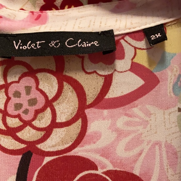 Lovely Floral Blouse, size 2X - Picture 3 of 3